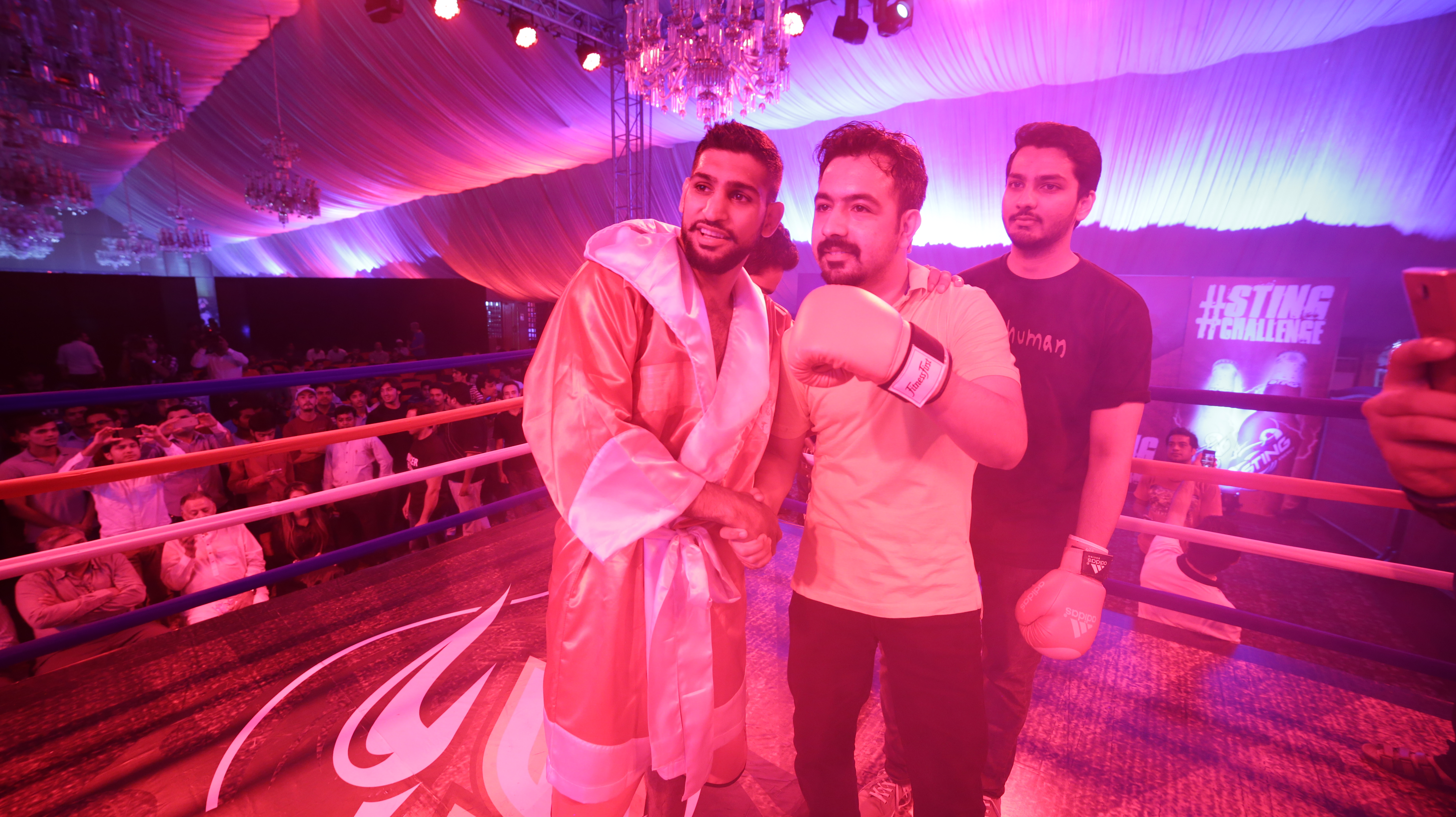 Pepsico hosts sting challenge meet and greet with renowned boxer amir khan