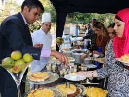 5 Guests enjoying Pakistan Mango Festival at Ankara