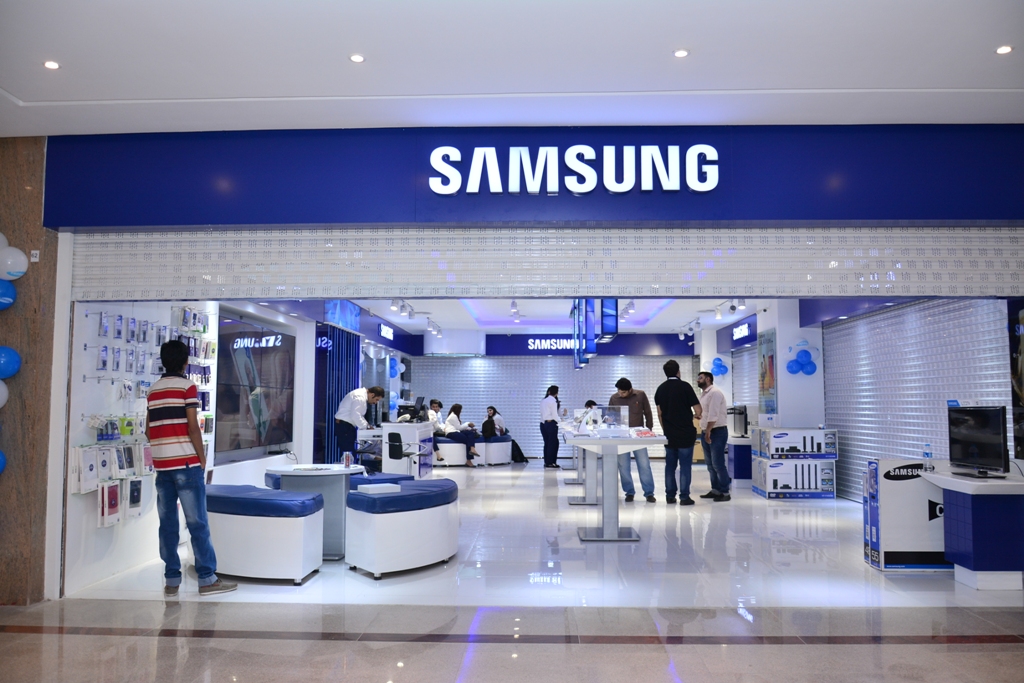 Samsung Opens Experience Zone in Lahore