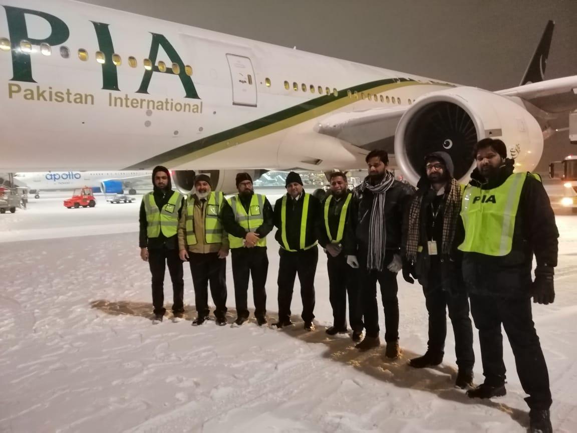 PIA Engineers excel in their work by performing their job in extreme weather.  President & CEO PIA, Arshad Malik appreciated their performance.