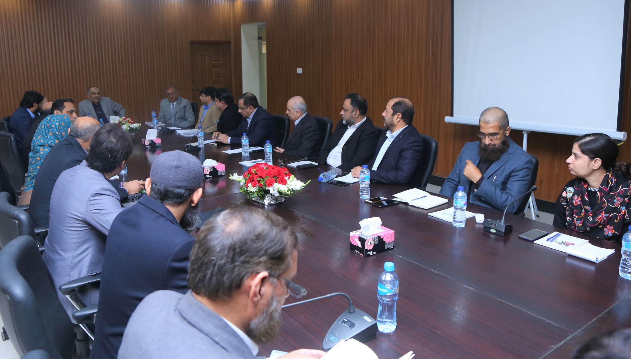 Federal Secretary IT & Telecommunication visits PTCL’s Zonal Office in Lahore