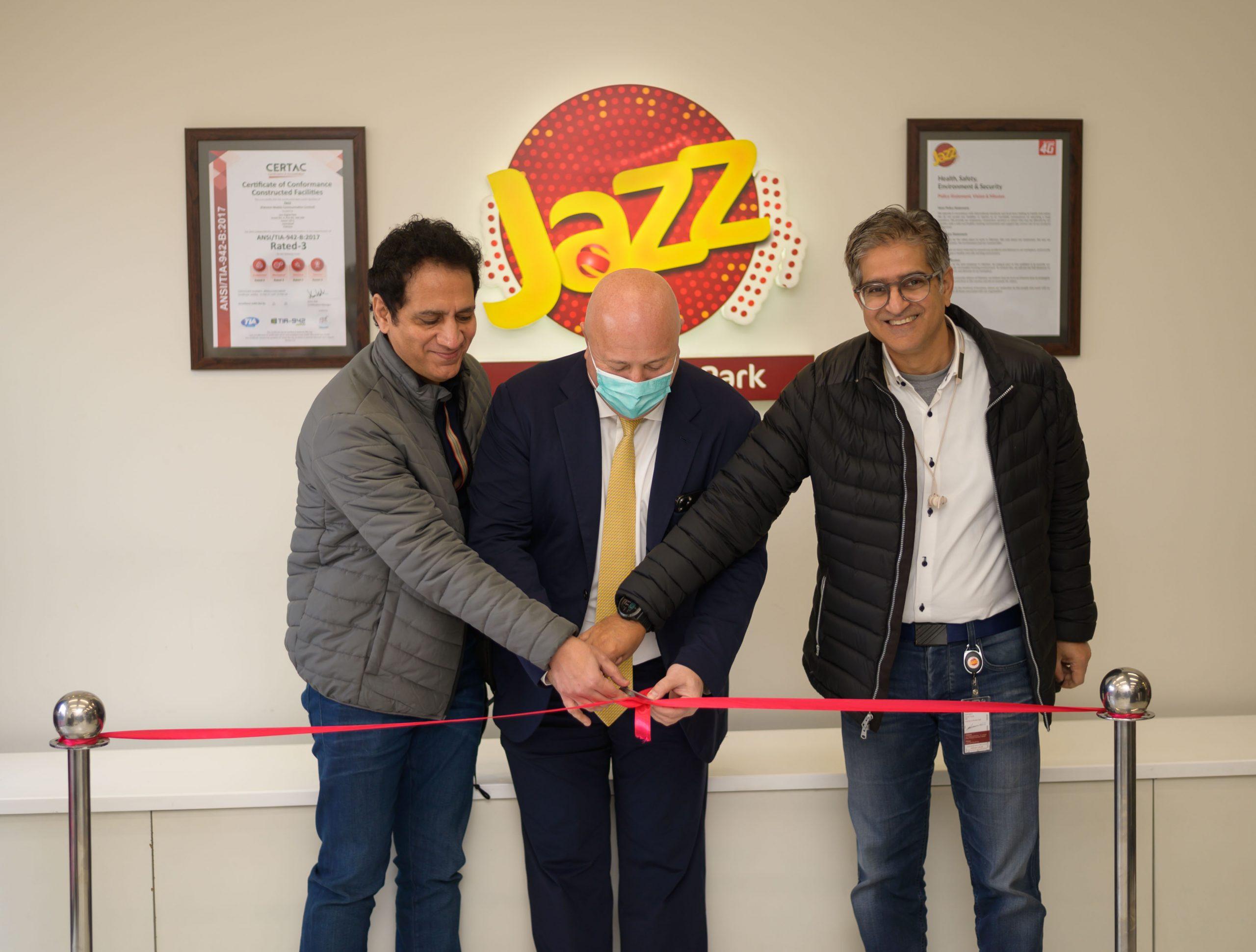 VEON Group CEO Kaan Terzioğlu inaugurates US$8 million Jazz Digital Park