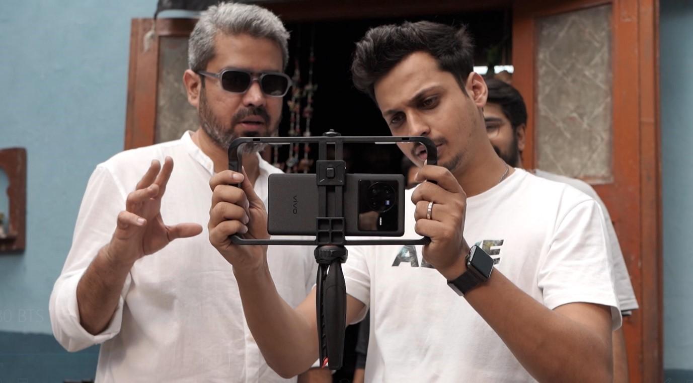 Hamza LariShares His Experience ShootingFilm “Imtehan” on vivo X80