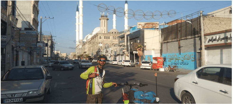 SCO Supports Cyclist’s Dream Journey from Multan to Makkah