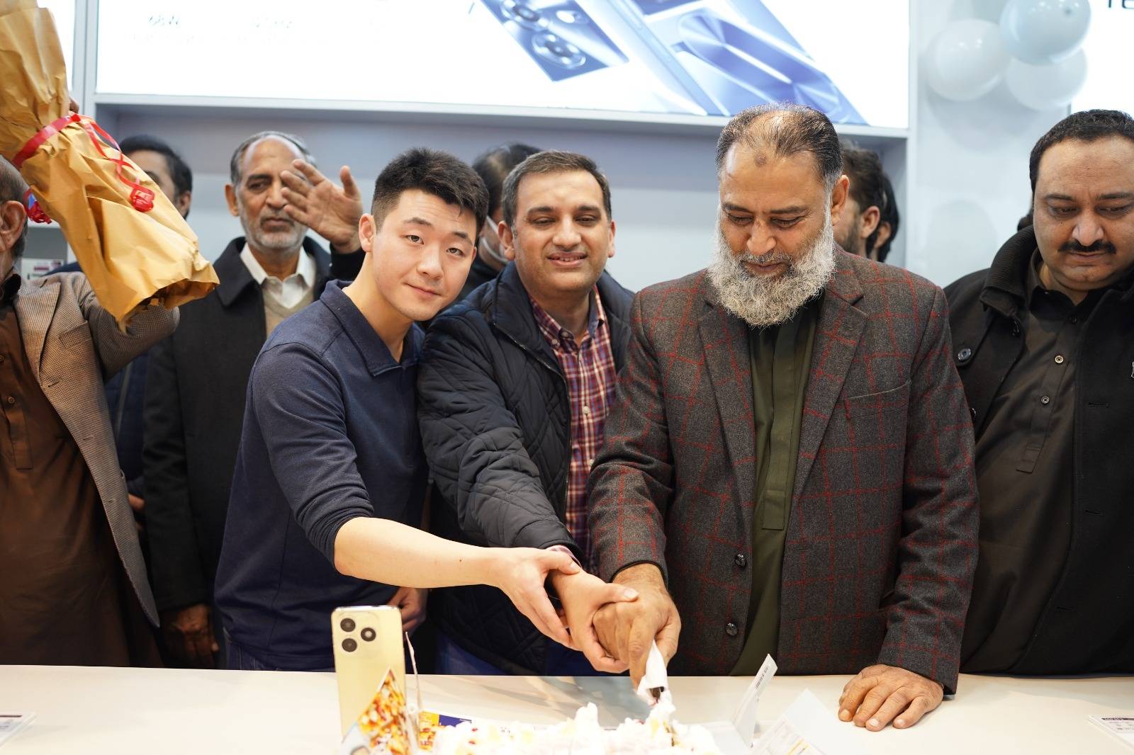 TECNO Pakistan launches its first physical store in Pakistan