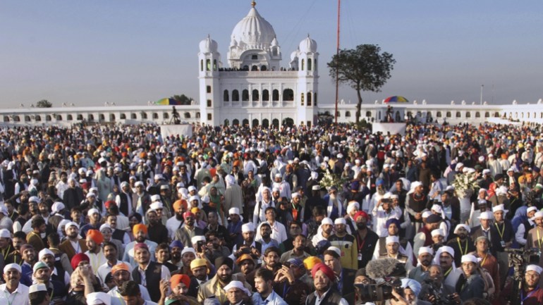 Sikh Pilgrims from Great Britain Visit Baba Farid's Shrine in Pakpattan