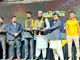 Lahore, March 16, 2025 – Peshawar Zalmi, one of the most iconic franchises in the Pakistan Super League (PSL), proudly announces its partnership with Cheezious for PSL10. Notably, this year marks the tenth anniversary of both Cheezious and the PSL, and together, Zalmi and Cheezious are planning a grand campaign for their fans. Under this collaboration, the Cheezious logo will be prominently displayed on the chest of Peshawar Zalmi's official playing kits, marking the beginning of an exciting association between two dynamic brands. COO Peshawar Zalmi, Mr. Abbas Layaq, and a Cheezious representative signed the contract in the presence of legendary cricketer and President of Peshawar Zalmi, Inzamam-ul-Haq, along with the next generation of Zalmi star players Ali Raza, Ahmed Daniyal, and Maaz Sadaqat. This partnership reflects the shared passion for excellence and community engagement that both Peshawar Zalmi and Cheezious stand for. Mr. Javed Afridi, Chairman Peshawar Zalmi, expressed his delight, stating: “We are thrilled to welcome Cheezious to the Zalmi family. Their commitment to quality and innovation aligns perfectly with our brand ethos. Beyond cricket, this partnership will play a crucial role in our CSR initiatives and fan engagement activities, strengthening our mission to inspire and uplift communities across Pakistan.” CEO Cheezious, Imran Ejaz shared his enthusiasm for the renewed partnership, stating: “We are excited to join hands with Peshawar Zalmi, a brand that resonates with millions of passionate cricket fans. Through this partnership, we aim to connect with Zalmi fans while also contributing to meaningful projects that create a positive social impact.” Head of Marketing Cheezious, Zohaib Hassan expressed that: “Cricket and great food bring people together, and we are thrilled to be part of this incredible journey. This partnership reflects our commitment to sports, community engagement, and creating unforgettable experiences for cricket lovers nationwide.” In addition to thrilling on-field performances, this collaboration will focus on investing in various impactful fan engagement initiatives. Peshawar Zalmi and Cheezious are committed to giving back to society through projects that support youth development, education, and community welfare. Founded in 2015, Peshawar Zalmi is the number one franchise of PSL in terms of ROI to partner brands according to Nielsen and YouGov Sport. Beyond cricket, the franchise actively engages in philanthropic initiatives through the Zalmi Foundation, focusing on youth development, education, gender equality, health, and more. Founded in 2014, Cheezious is one of Pakistan’s leading fast-food brands, known for its high-quality offerings and commitment to customer satisfaction. The brand continues to expand its footprint nationwide, bringing innovation and delicious flavors to food lovers across the country.