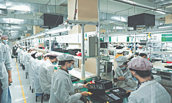 Pakistan Proposes New Tariff Structure to Boost Mobile Device Manufacturing
