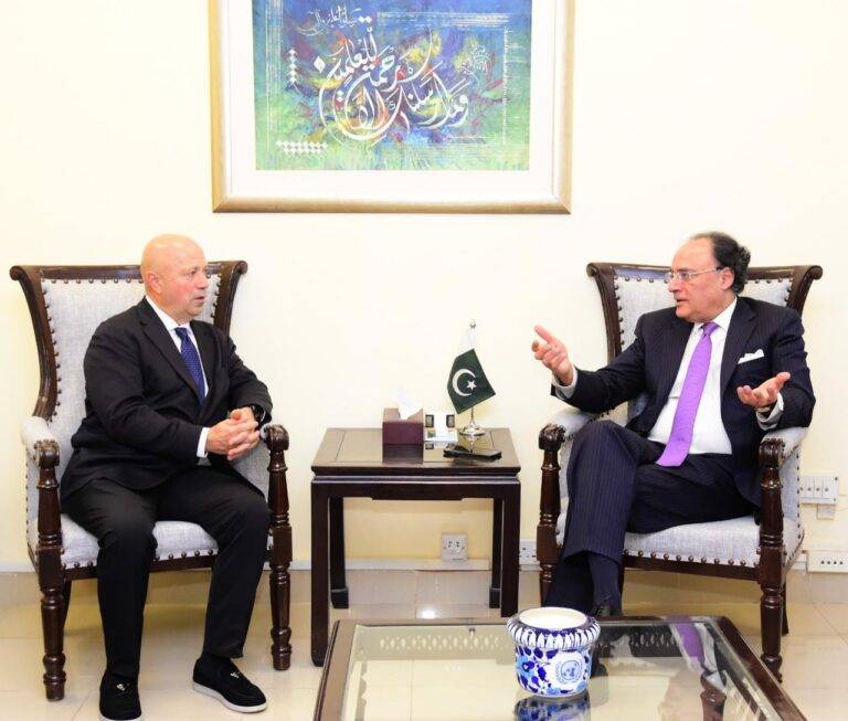 Finance Minister Meets VEON Delegation; Discusses Digital Transformation, Spectrum Auction Success, and Investment Outlook