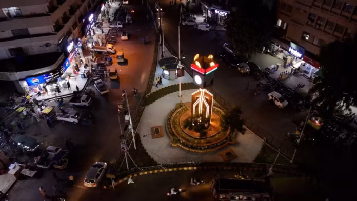 Regal-chowk-karachi.jpg