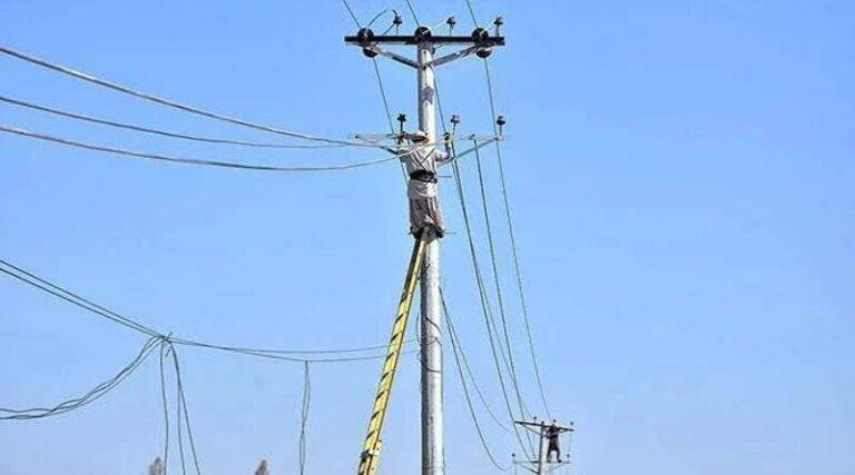 Govt to Give Cash to Senior Bureaucrats Instead of Free Electricity