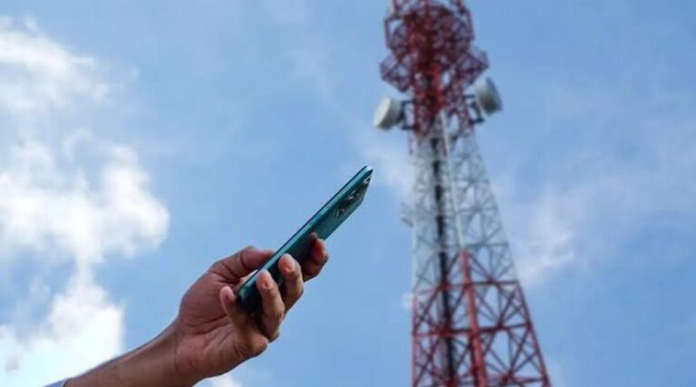 Telcos Ask Govt to Lower Electricity Rates for Telecom Industry