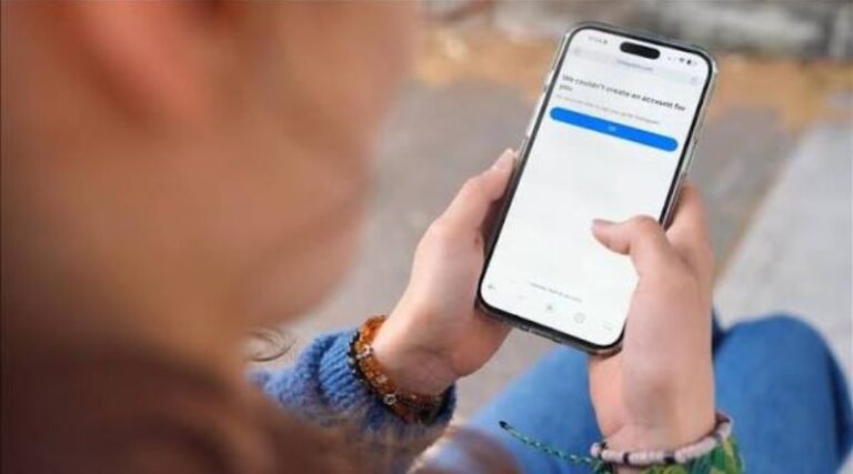 Senators Call for Age Limits on Social Media Use