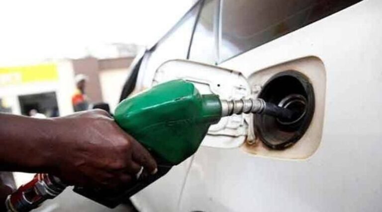Petrol Prices Drop in Pakistan for the First Time Since September