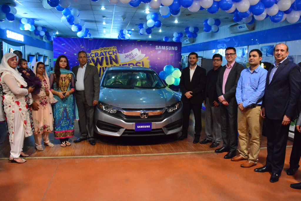 Samsung Presents Honda ‘Civic’ To Winner Of Prize Offer