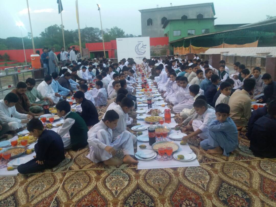 Samsung shares Ramadan blessings with Orphans as it starts its CSR campaign