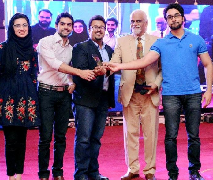 K-Electric bags two awards at Pakistan Digi Awards 2017 - Eng Caption