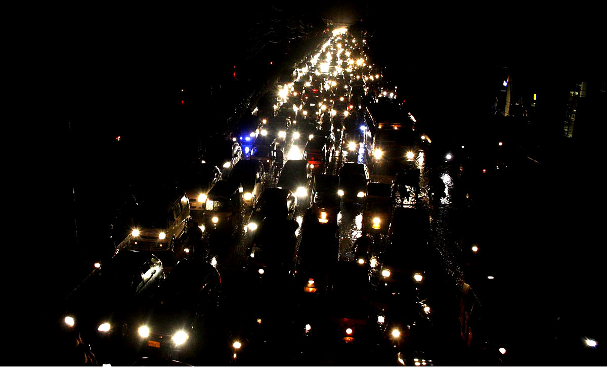 A View Of Traffic Jam At M. A. Jinnah Road
