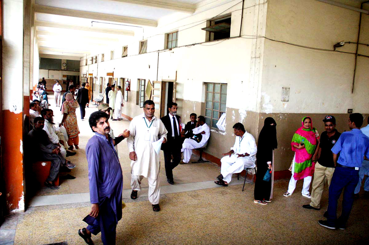 People Who Came For The Hearing In Karachi Court