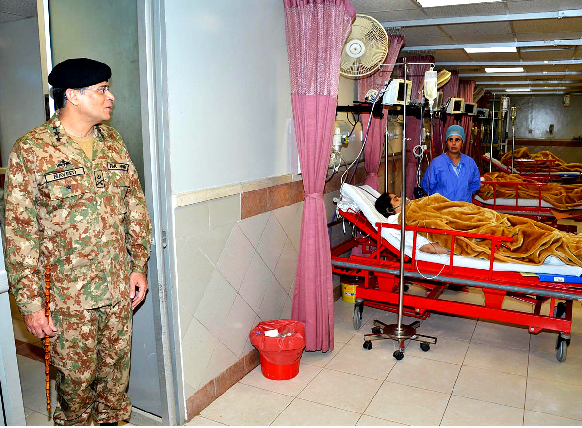 Commander Karachi Lt General Naveed Mukhtar Visiting Liaqat National Hospital.