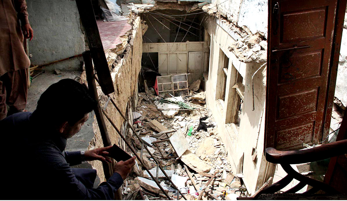 Building At II Chundrigarh Road Which Collapsed